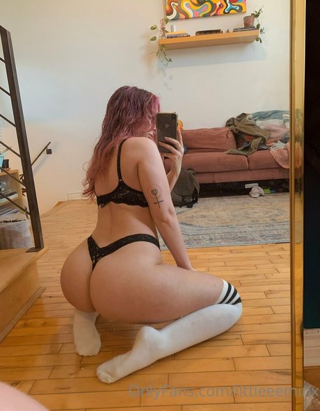 littleeeminx art model pic