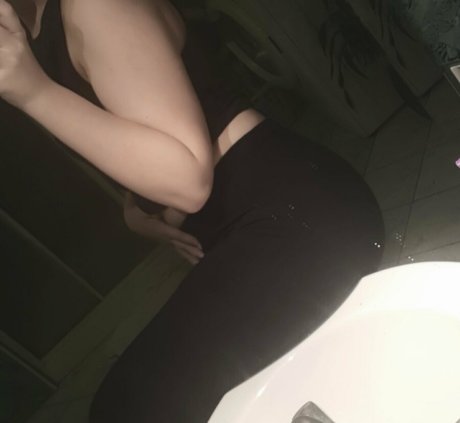 monikayum pornstar art photo