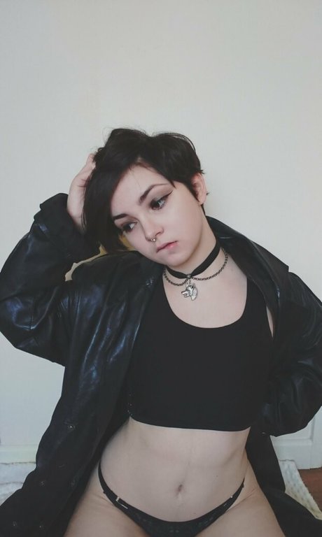 luciuskitten pornographic model gallery