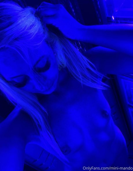 mini mando pornstar exclusive pics