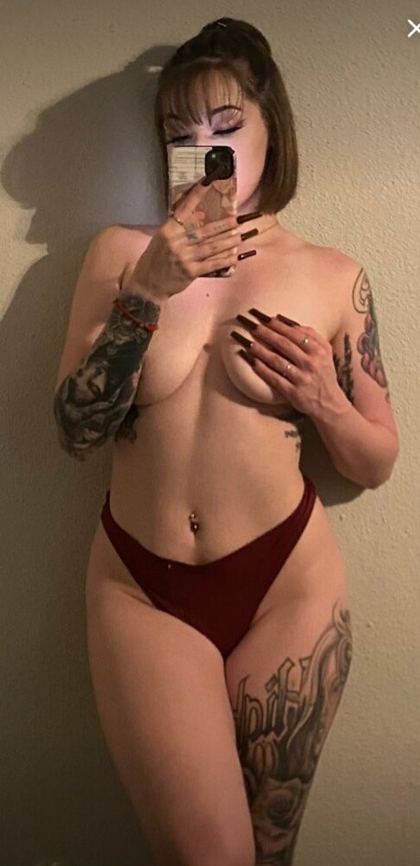 Baddestmami19 pornstar nudes pics