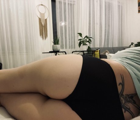 suzieks model nudes image