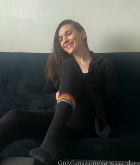 vanessa dark top pornstar image