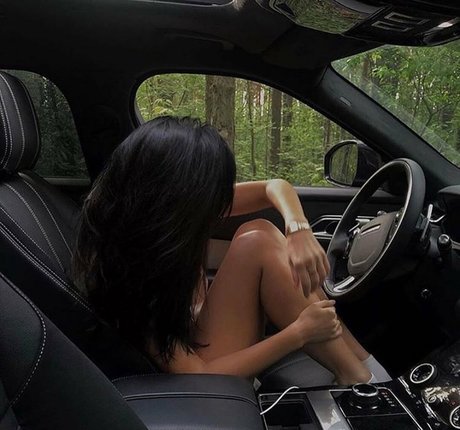 Maya Bulgarien hot actress img