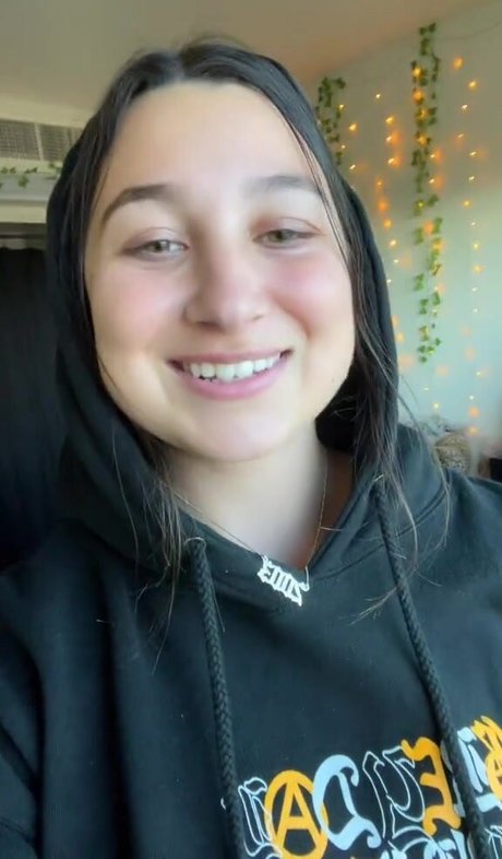 Peytn nude model photos