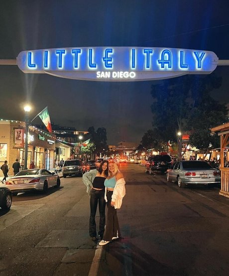 Peytn hot model picture