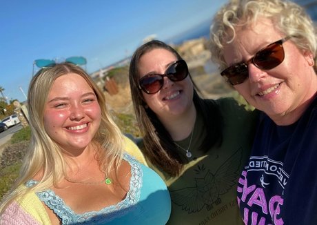 Peytn hot actress gallery