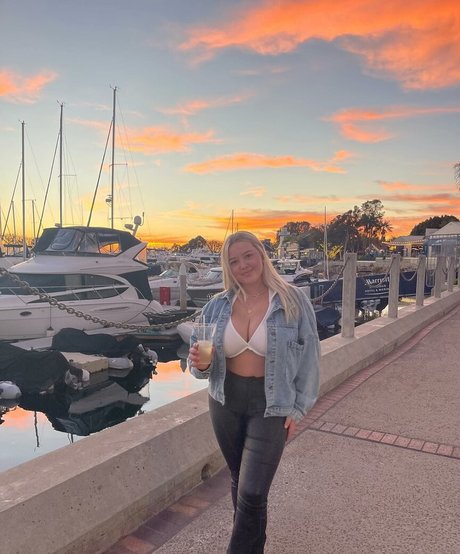 Peytn best actress pics