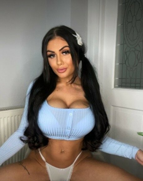 Linsay Streatfield sex actress pic