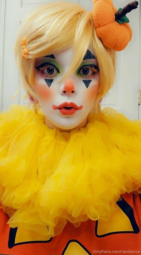 randarice hot model img