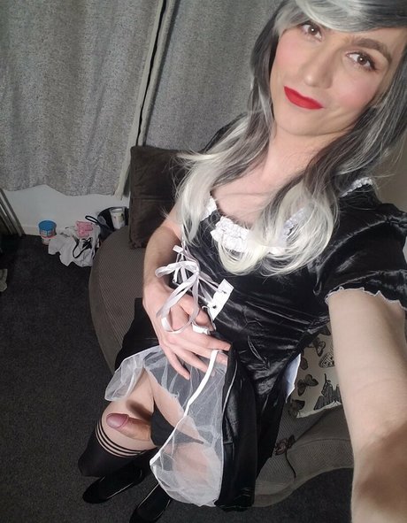 tslunabella top actress picture