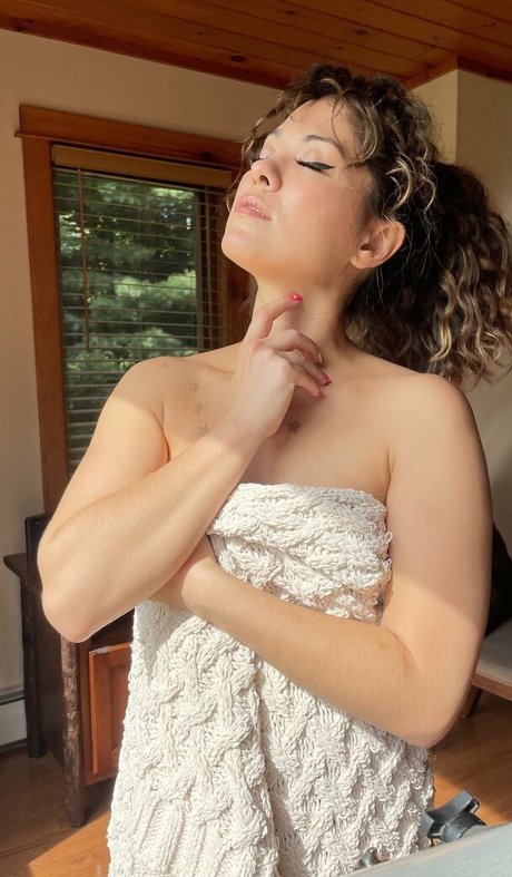 btsyourvirgogirlfriend nude actress archive