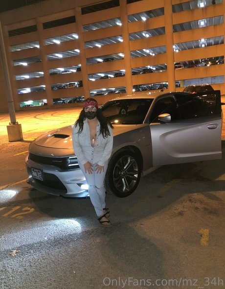 mz 34h model naked pictures