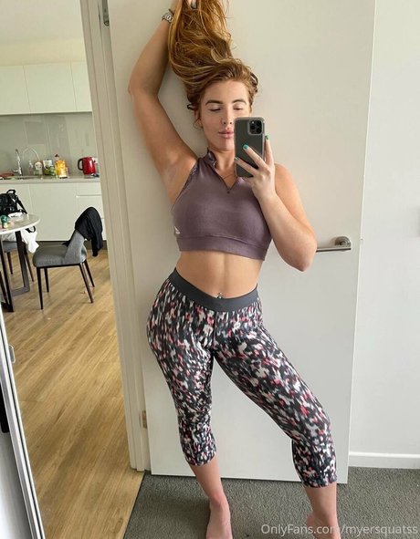 myersquatss sexy model img