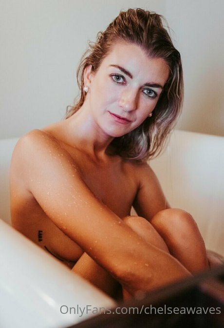 chelseawaves model perfect photos