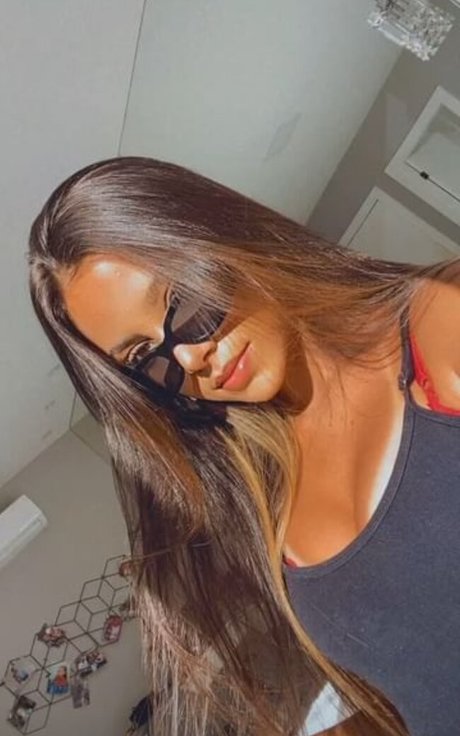 Giovana Canto erotic star archive