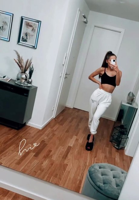 Olgaptko_ star art pic