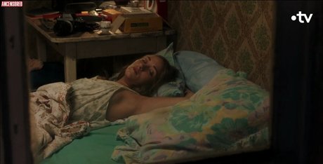 Lilly Fleur Pointeaux pornstar naked img