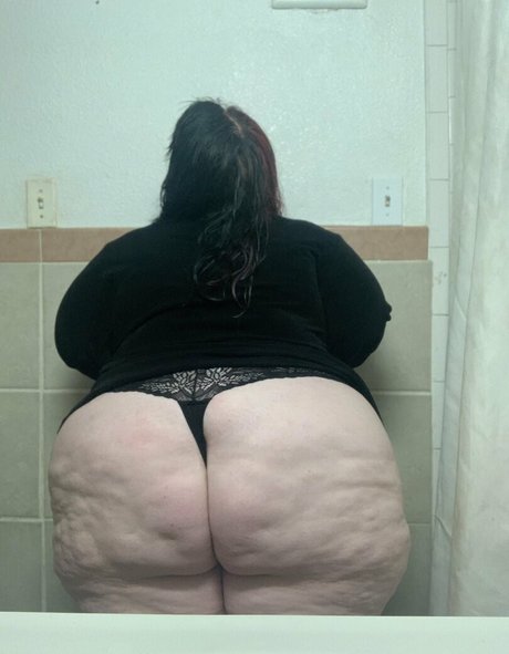 laceee1996 xxx star galleries