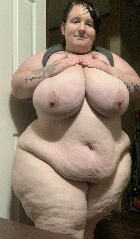 laceee1996 free pornstar galleries