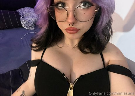 miniasuna high quality pornstar galleries