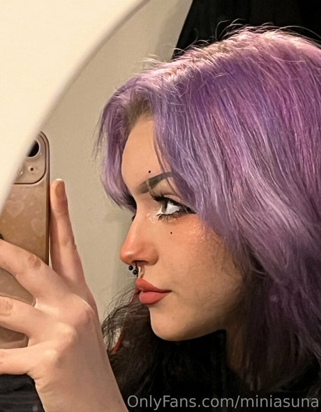 miniasuna xxx pornstar pic