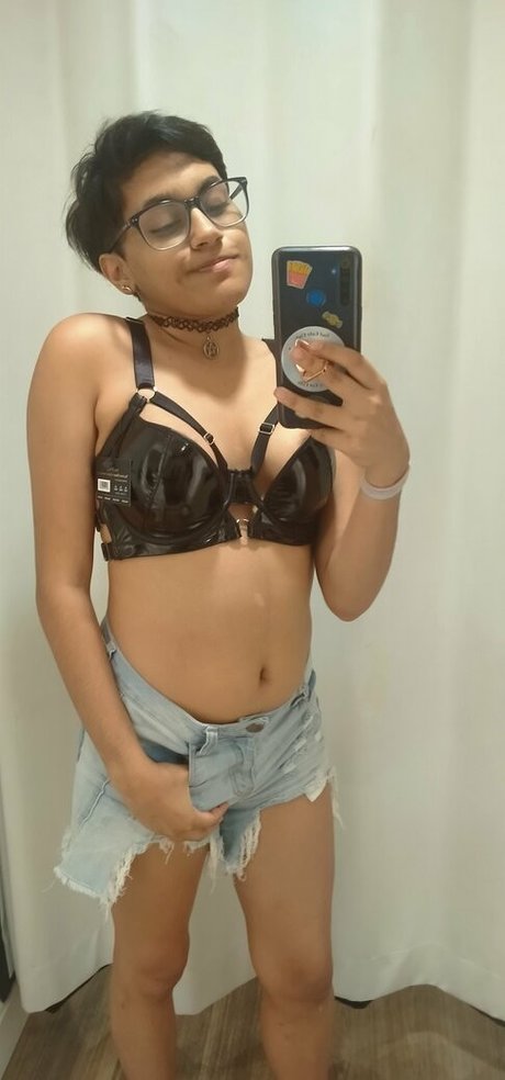 theinvisibleash model naked galleries