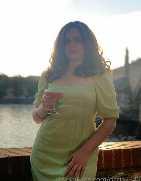 daria2345 beautiful model image
