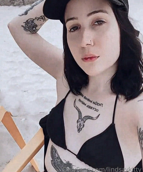 lindsaykitty sexy model gallery