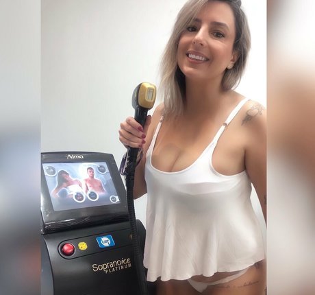 Carol Bernardi pornstar naked gallery