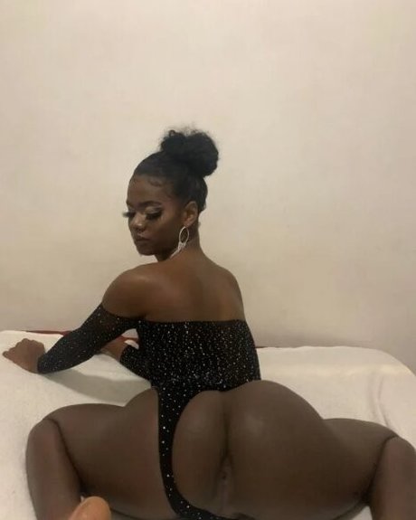 Melissa Vitoria perfect pornstar gallery