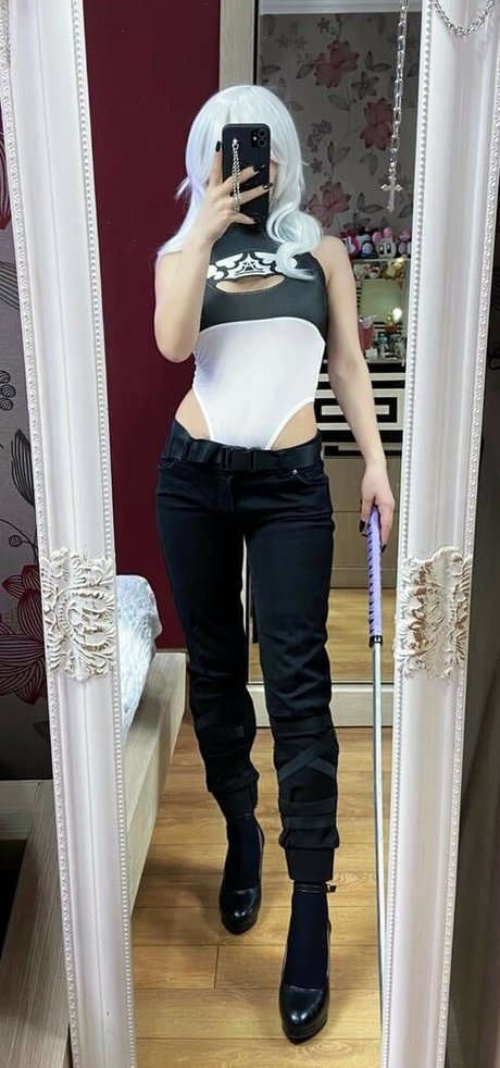 Anayami model nude img