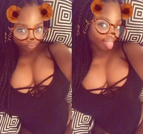 Itstaviaa Profile pic