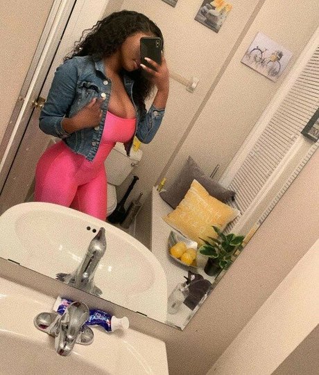 Itstaviaa model pornographic archive