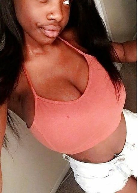 Itstaviaa model adult gallery