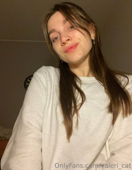 valeri cat adult model images