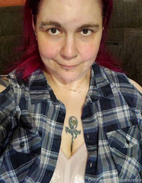 brihanna babe model adult img