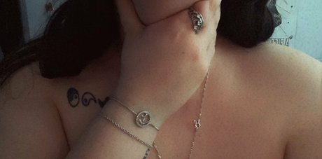 yourfavbustybrat best model images