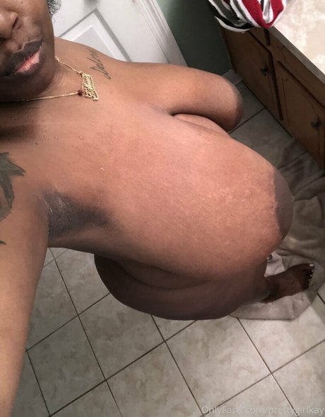 famousstarkmarie nice model image