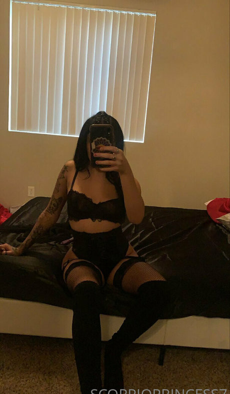 vixennadia erotic star archive