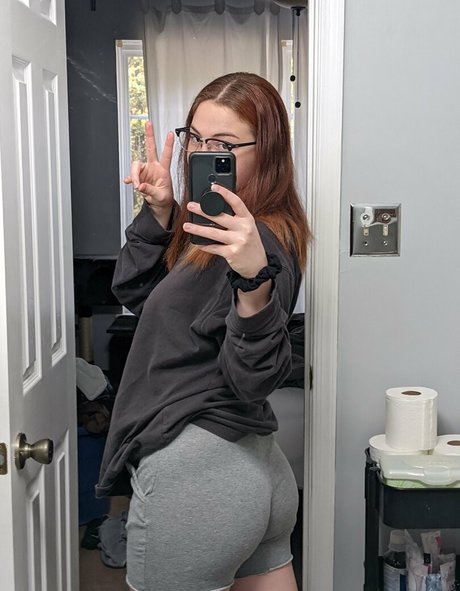 blynneolivia xxx model photos