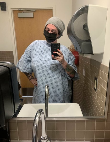 creepyqueen sex star img