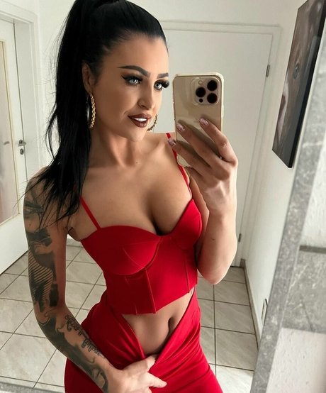 Selina Fox sexy star images