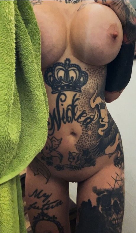 Adriana Indeana Kreckova adult model galleries