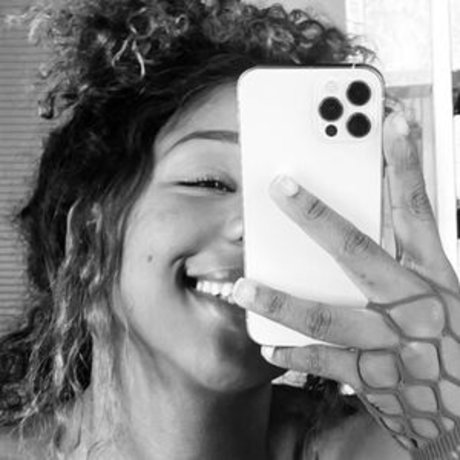 Only alicia erotic model picture