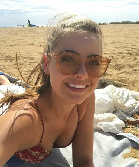 April Rose Pengilly hot pornstar pictures