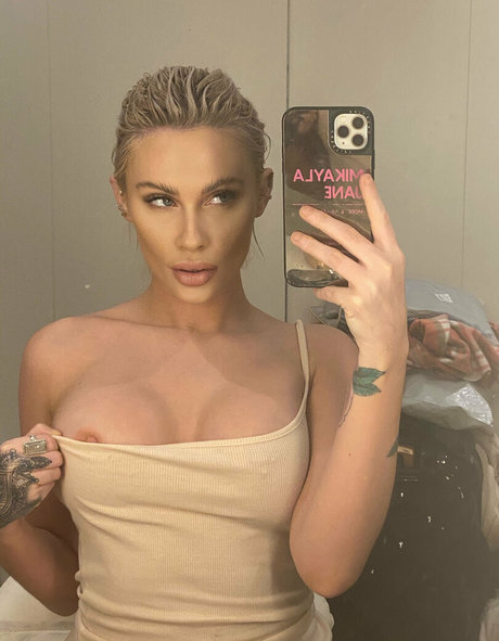 mikkib model nice photo