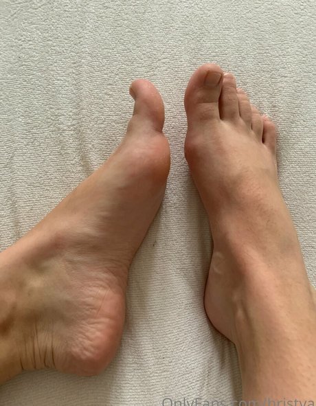 hristya free pornstar gallery