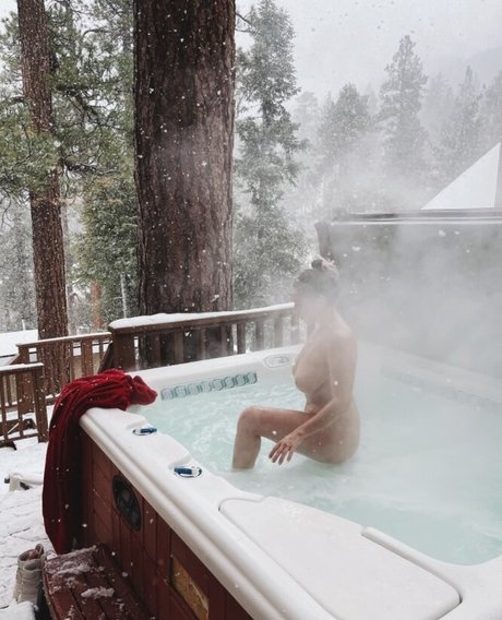 stevilou model nice img