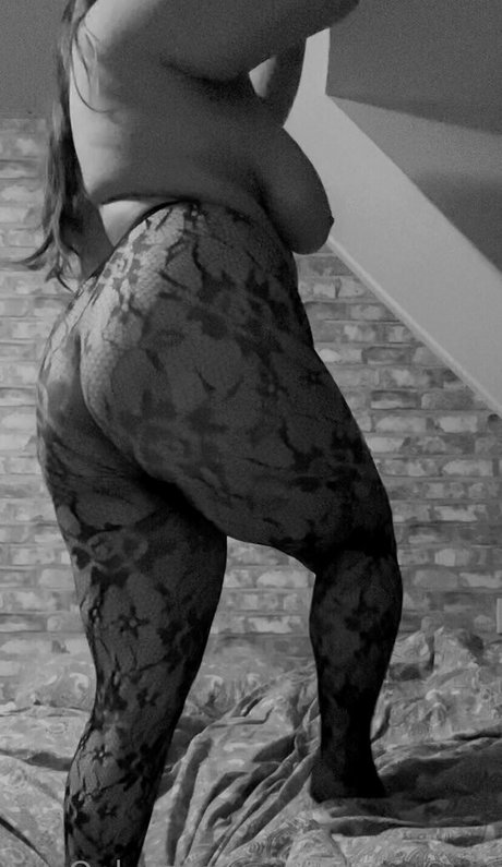 celinesugar naked pornstar pictures